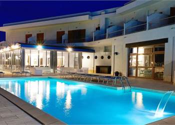 Albergo in Attività con PISCINA