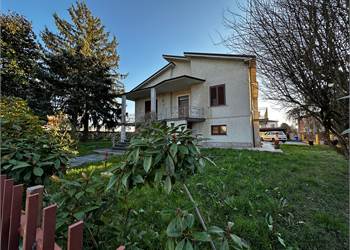 SPLENDIDA VILLA MONOFAMILIARE 