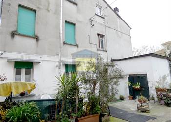 Bilocale tutto rinnovato – arredato –