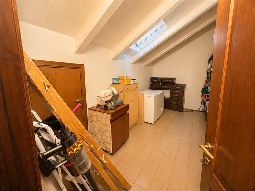 Photo 49