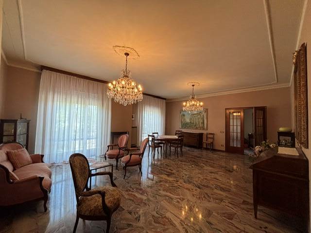 salone